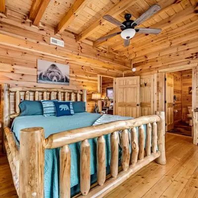 Upstairs Bedroom with King Bed and ensuite bathroom