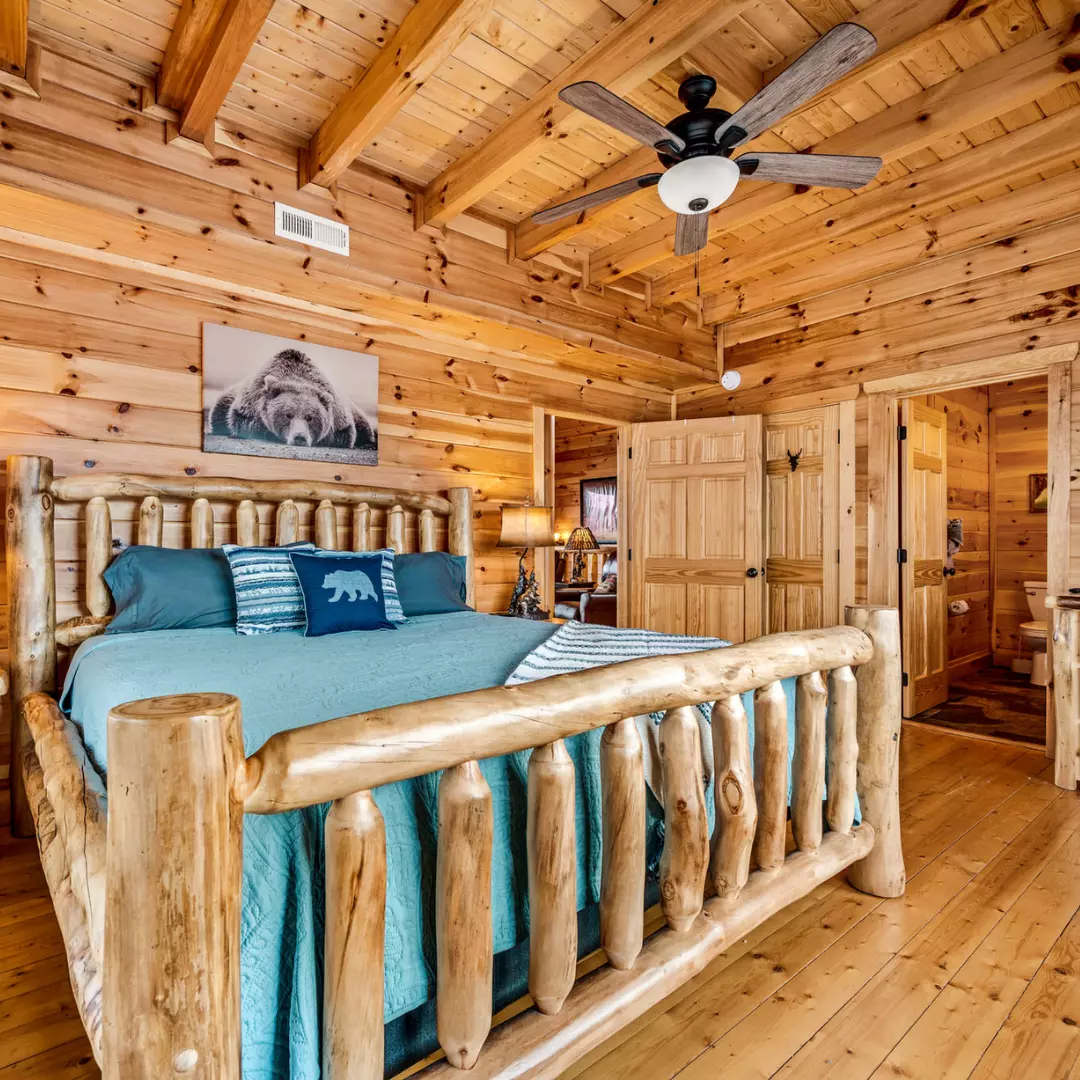 Upstairs Bedroom with King Bed and ensuite bathroom