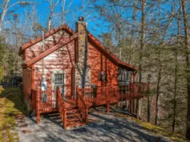 Secluded Large Cabin w/ Hot Tub, Near Gatlinburg/Pigeon Forge
