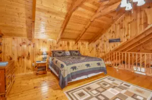 Secluded Large Cabin w/ Hot Tub, Near Gatlinburg/Pigeon Forge