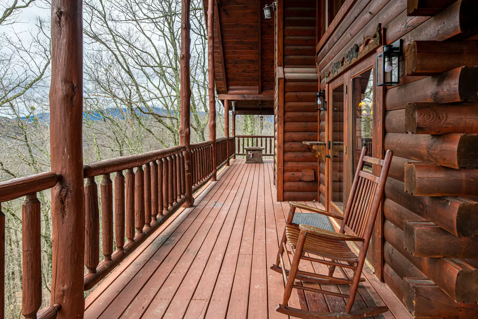 Main/Entry level deck - back of cabin