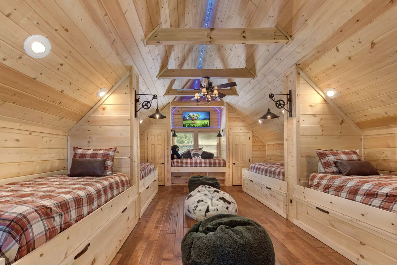 Whiskey Mountain Lodge