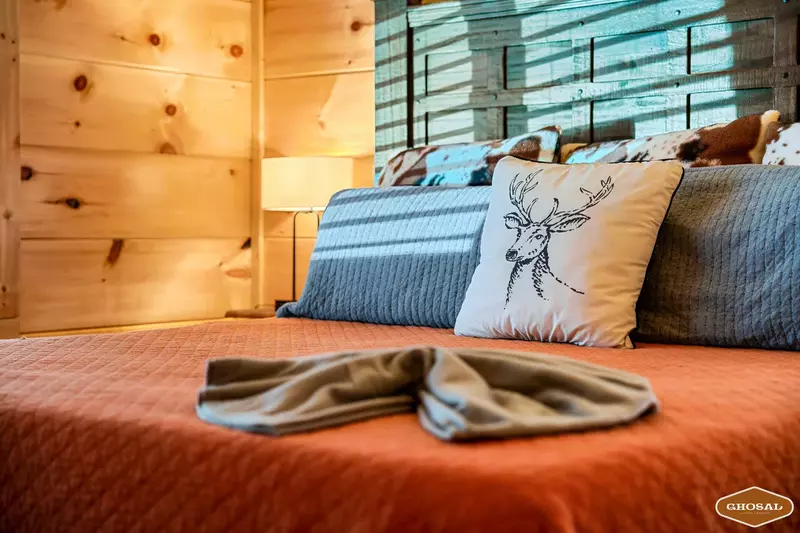 Heavenly Heights by Ghosal Luxury Lodging