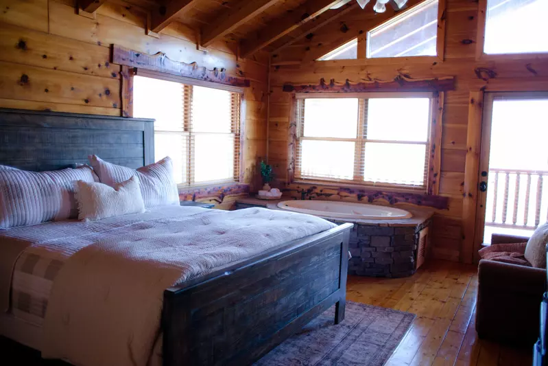 Peaks and Pines Lodge