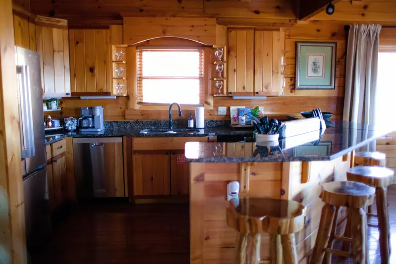 Peaks and Pines Lodge