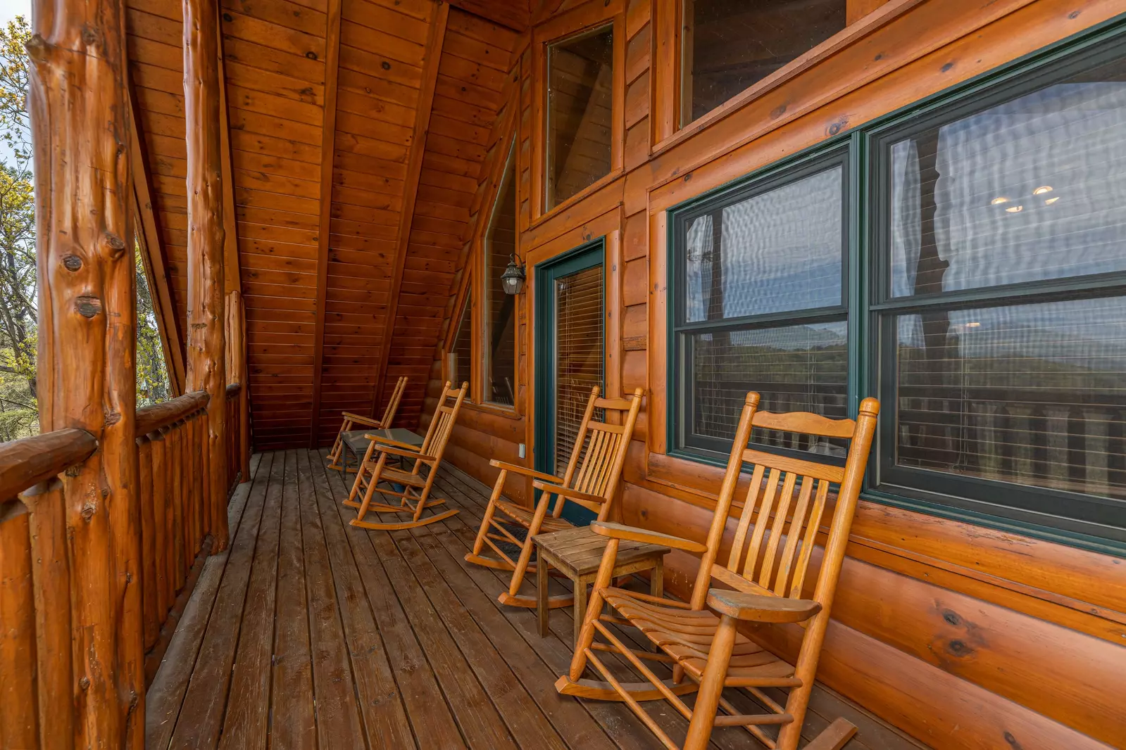 private balcony off bedroom #3