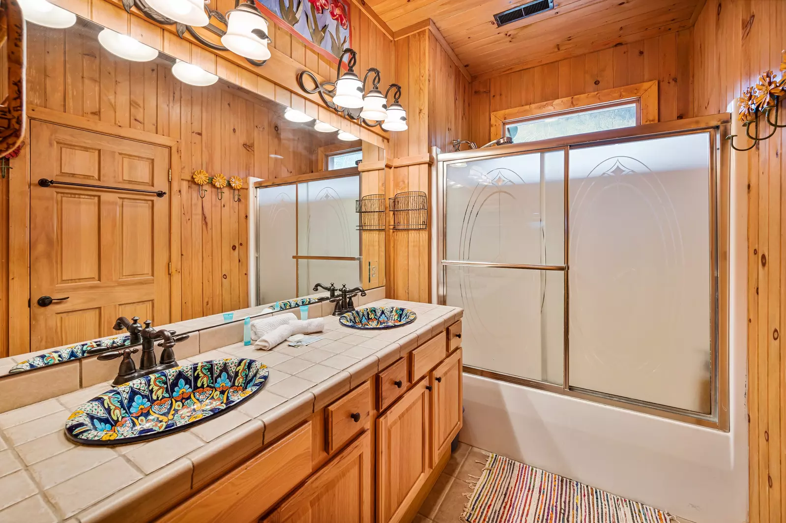 Bedroom #1: Bathroom with tub/shower combo