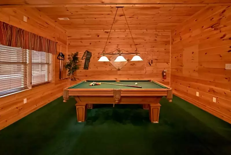 Moonshine Manor