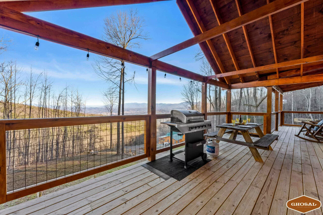 Skyview Serenity by Ghosal Luxury Lodging