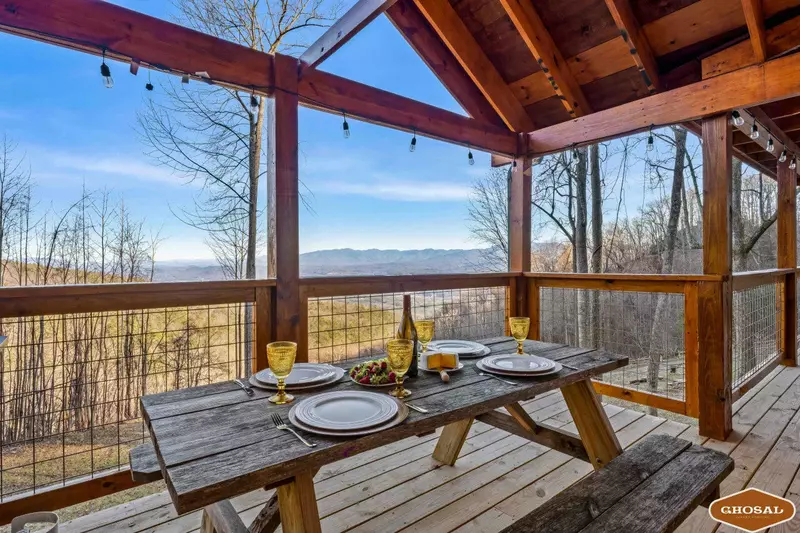 Skyview Serenity by Ghosal Luxury Lodging
