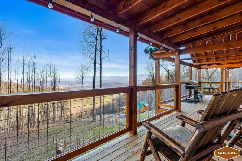 Skyview Serenity by Ghosal Luxury Lodging