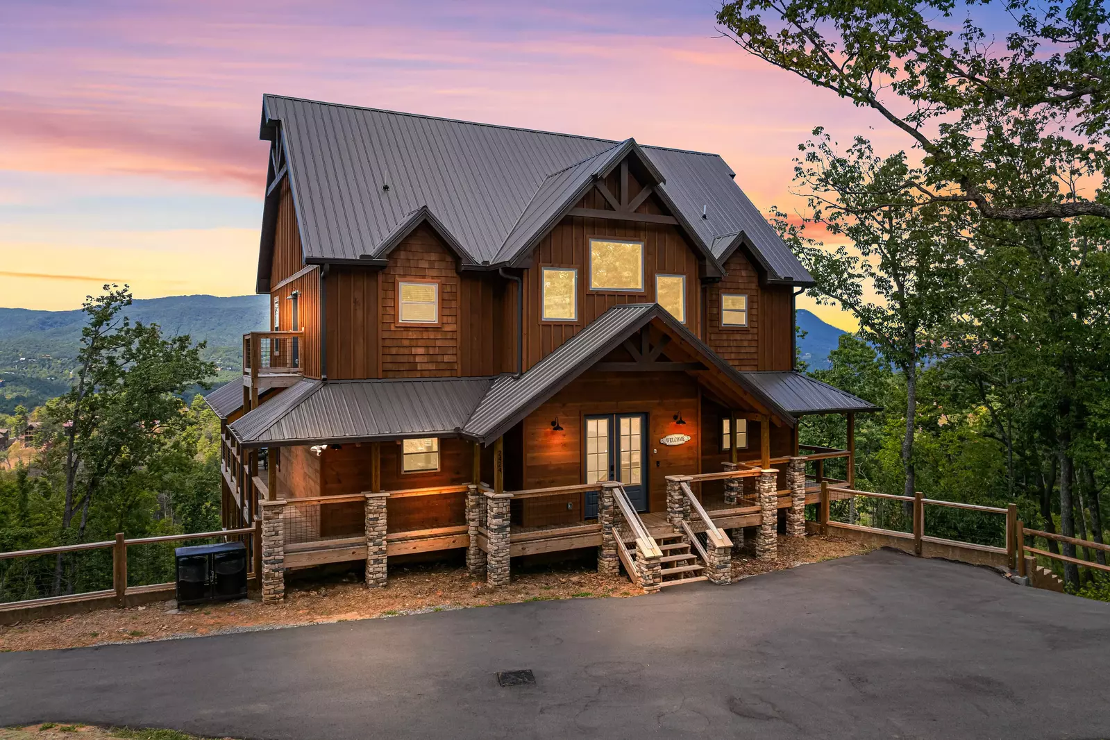 Peakside Escape Cabin