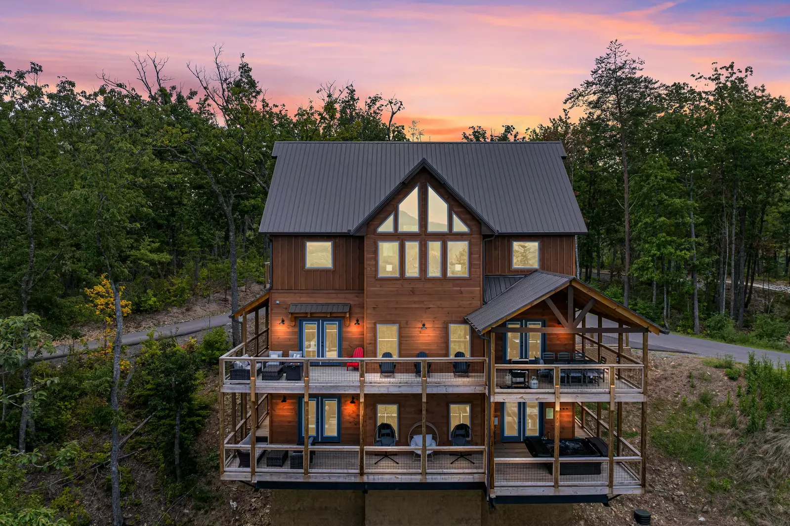Peakside Escape Cabin