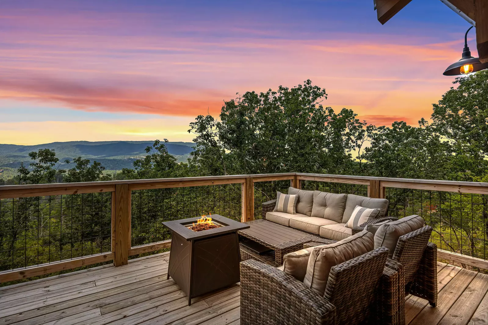 Peakside Escape Cabin