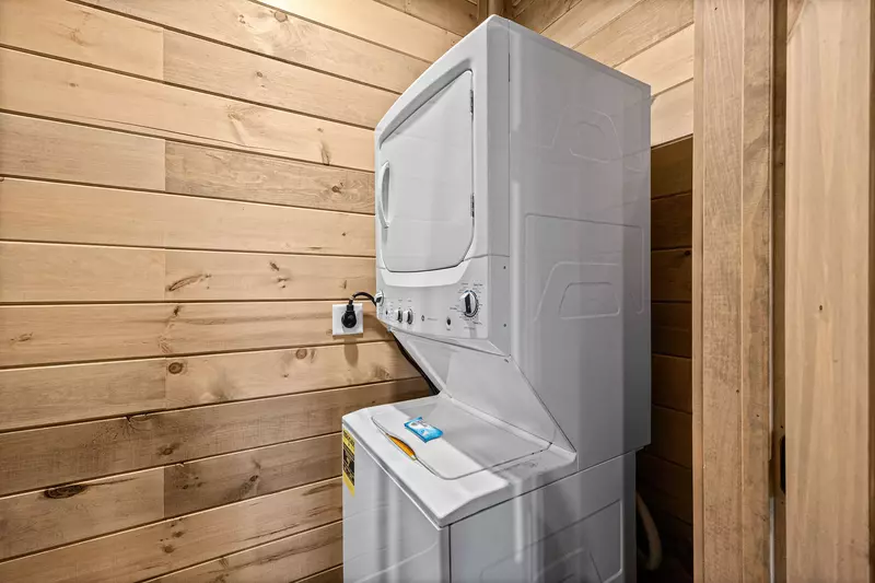 Peakside Escape Cabin