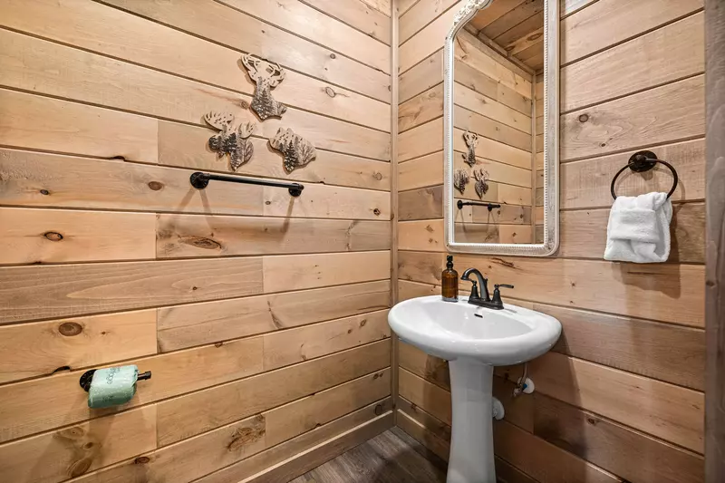 Peakside Escape Cabin