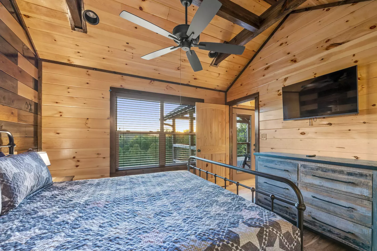 Overlook Swim Lodge