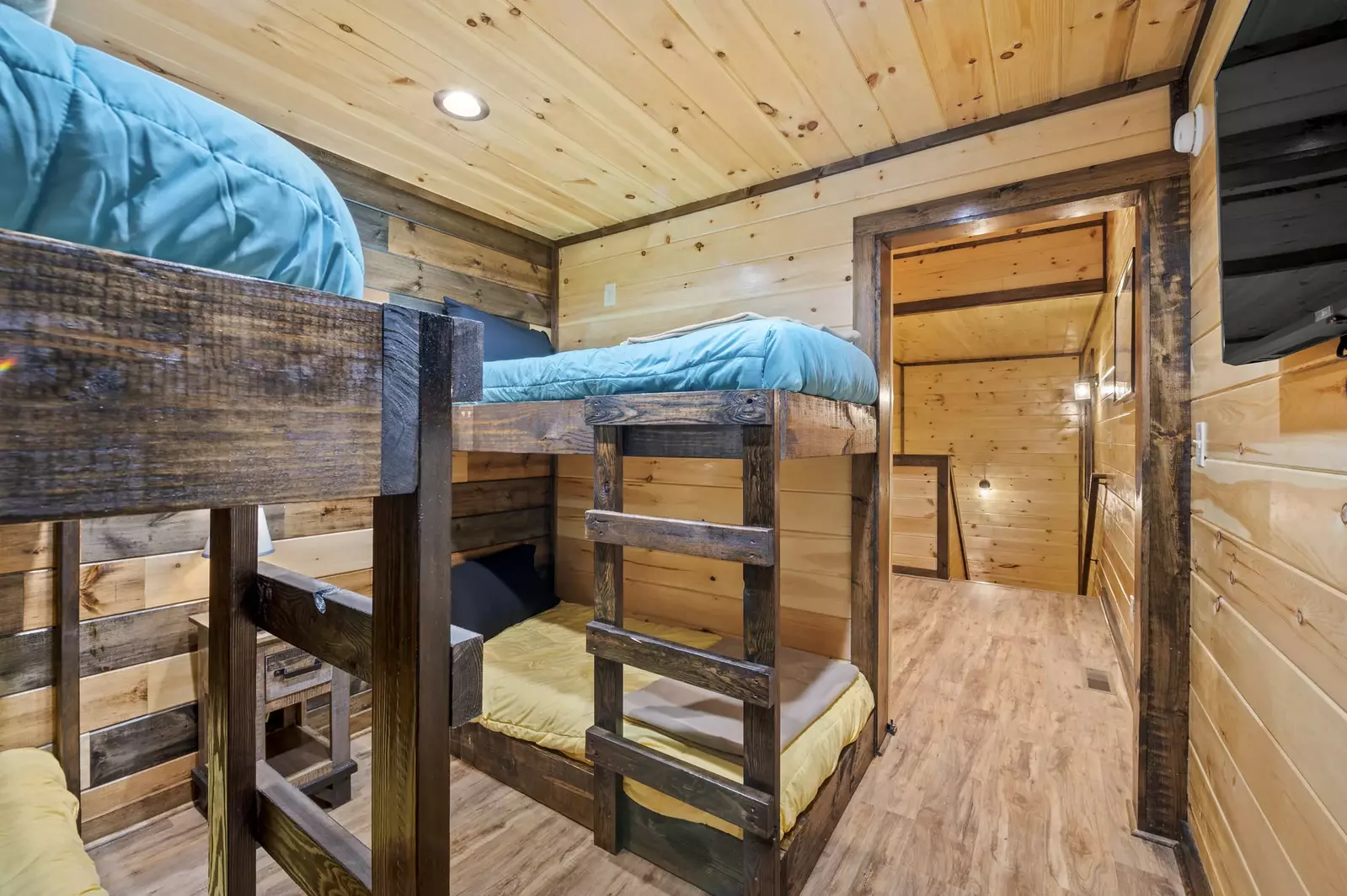 Overlook Swim Lodge