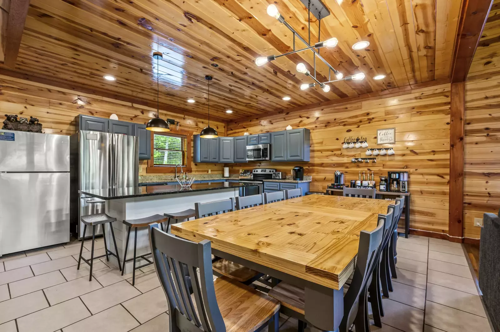 Grizzly Bears Resort