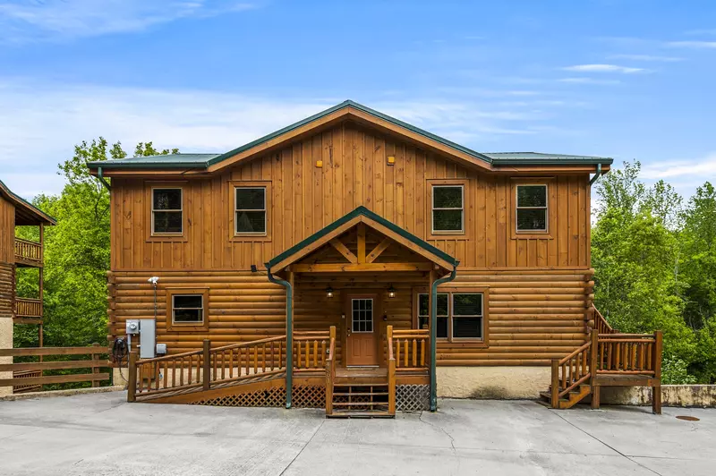 Grizzly Bears Resort