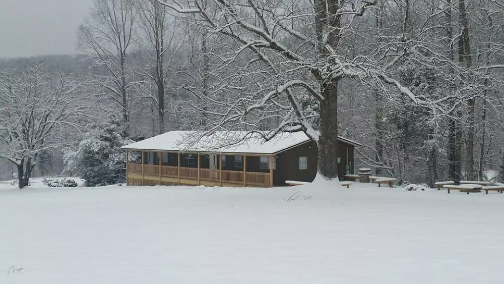 Wafloy‘s Victory Lodge | Sleeps 20