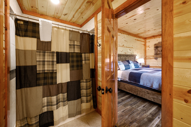 Lazy Bear Lodge