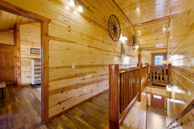 Lazy Bear Lodge