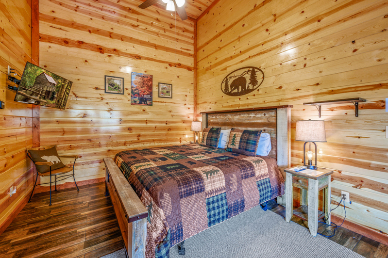 Lazy Bear Lodge
