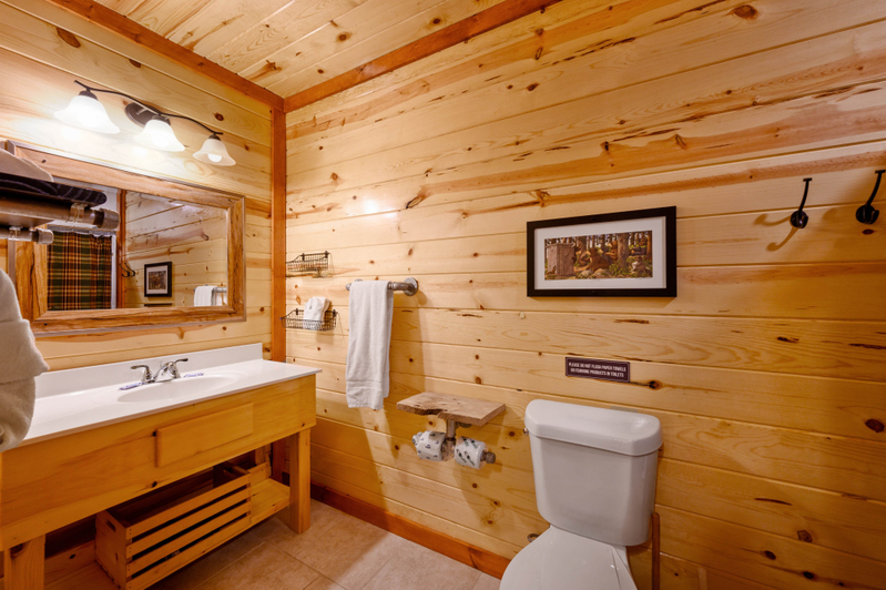 Lazy Bear Lodge