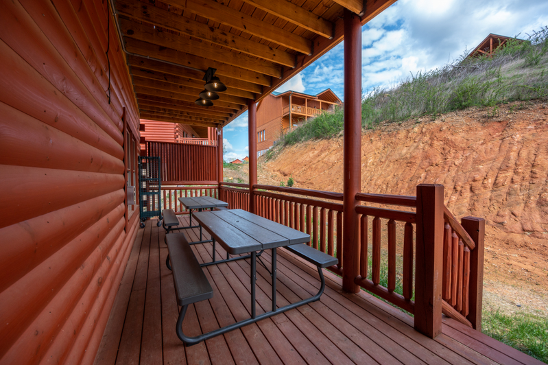 Lazy Bear Lodge