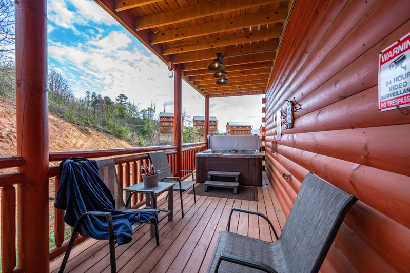 Lazy Bear Lodge