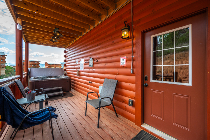 Lazy Bear Lodge