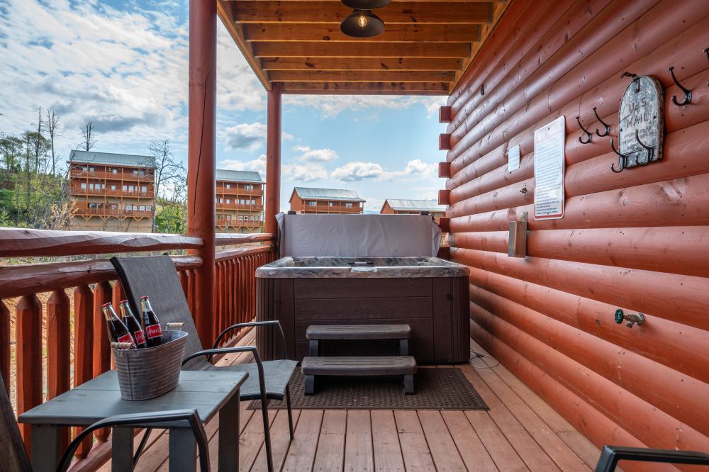 Lazy Bear Lodge