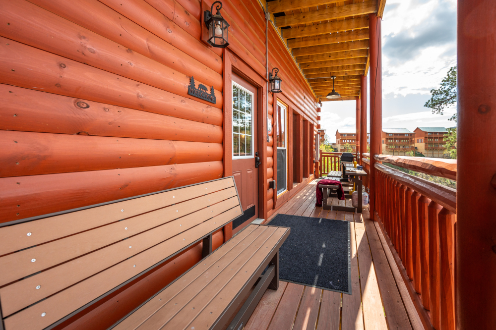 Lazy Bear Lodge