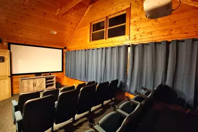 The Lodge at Caney Creek