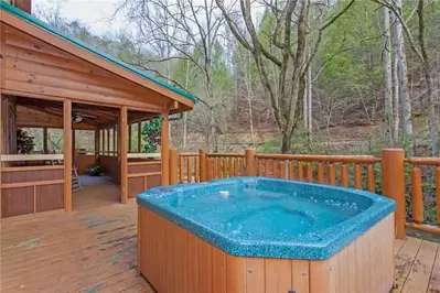 The Lodge at Caney Creek