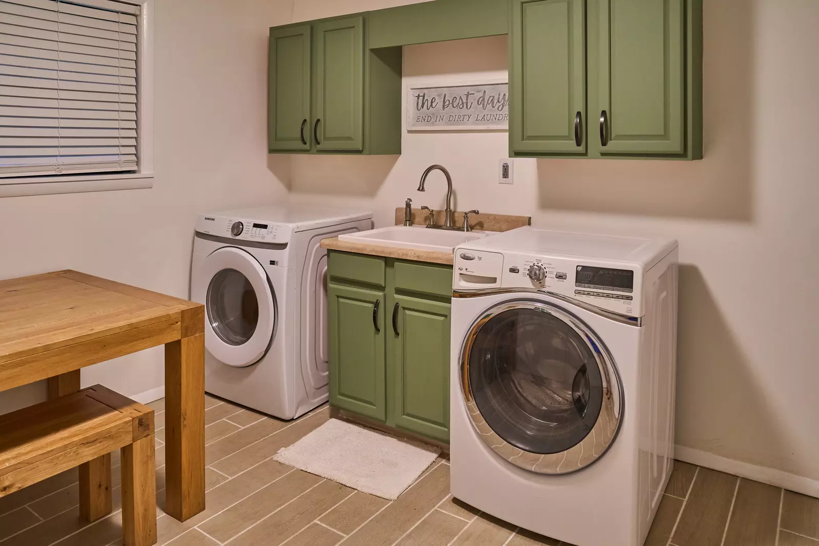 Property image, Interior, of Scenic Creek