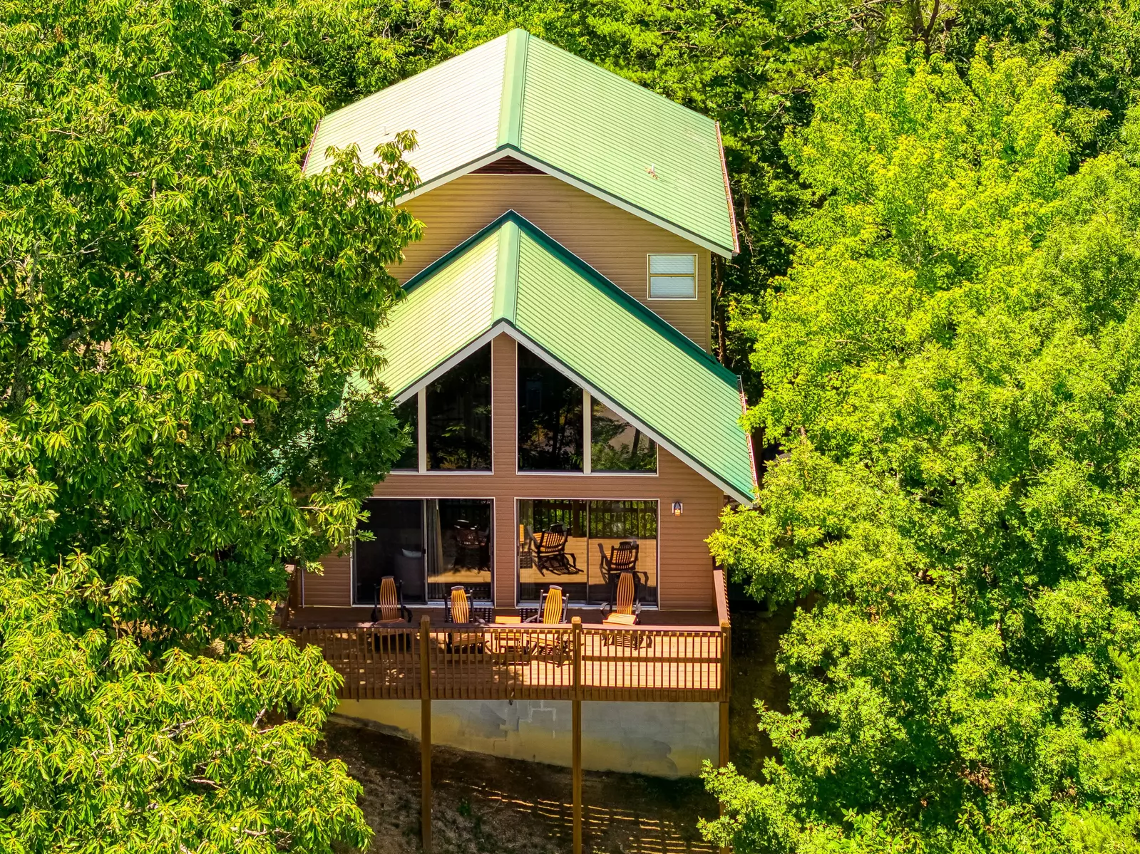 Heavenly Gaze aerial view of the cabin