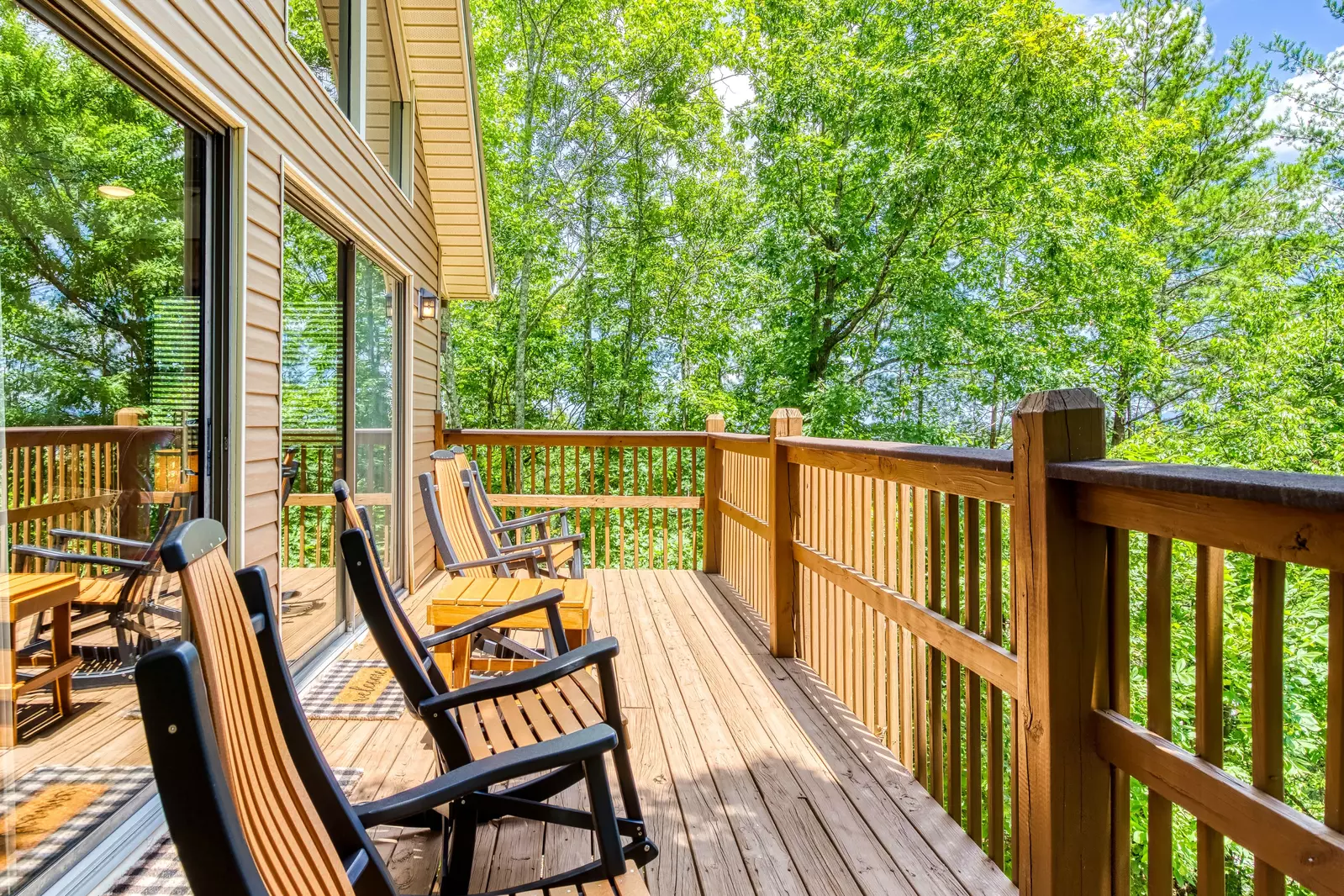 Heavenly Gaze back deck with rocking chairs