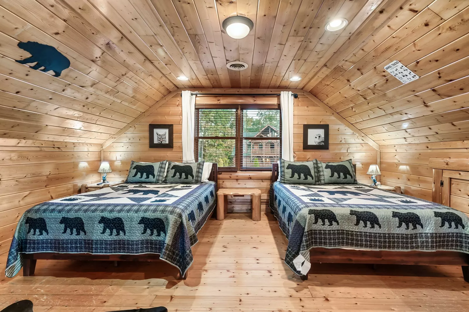 The loft has 2 queen sized beds