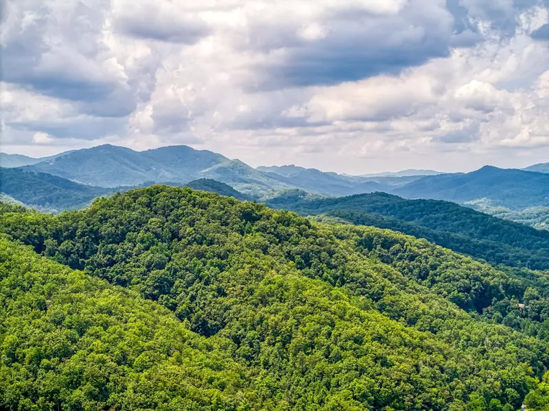 Awesome Views panoramic mountain views