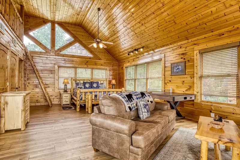 Awesome Views upper level loft area with sitting area and king size bed
