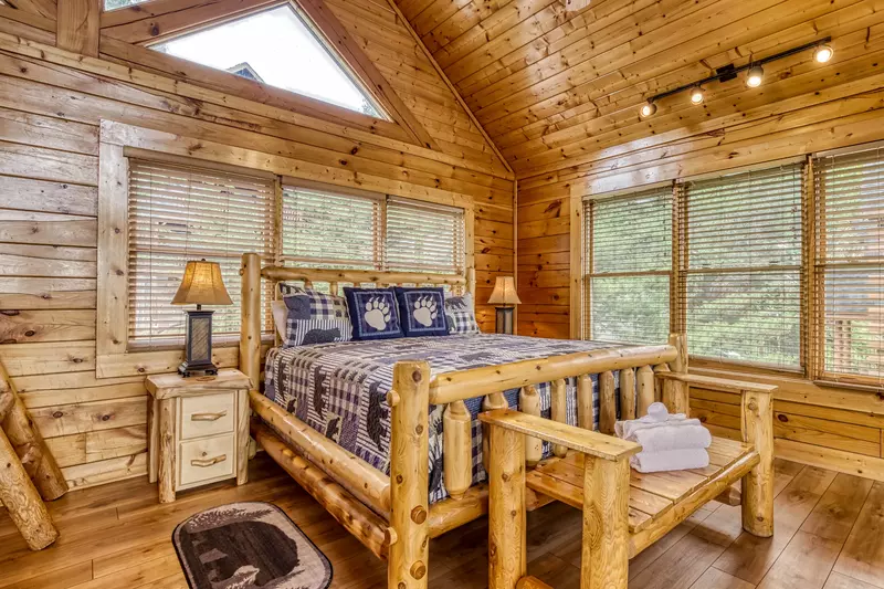 Awesome Views upper level loft area with king size bed