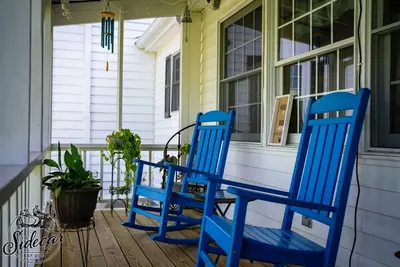 Screen porch