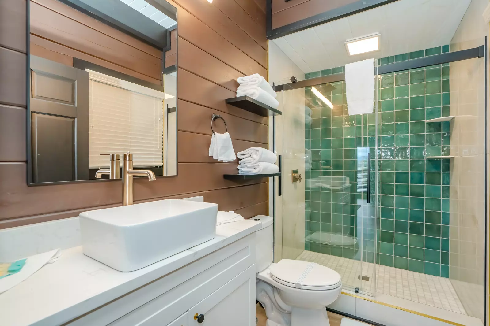 Mountaintop Island Views