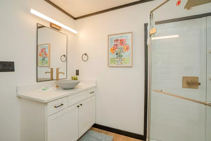 Mountaintop Island Views