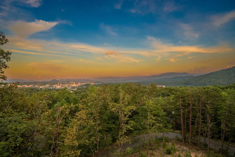 Mountaintop Island Views
