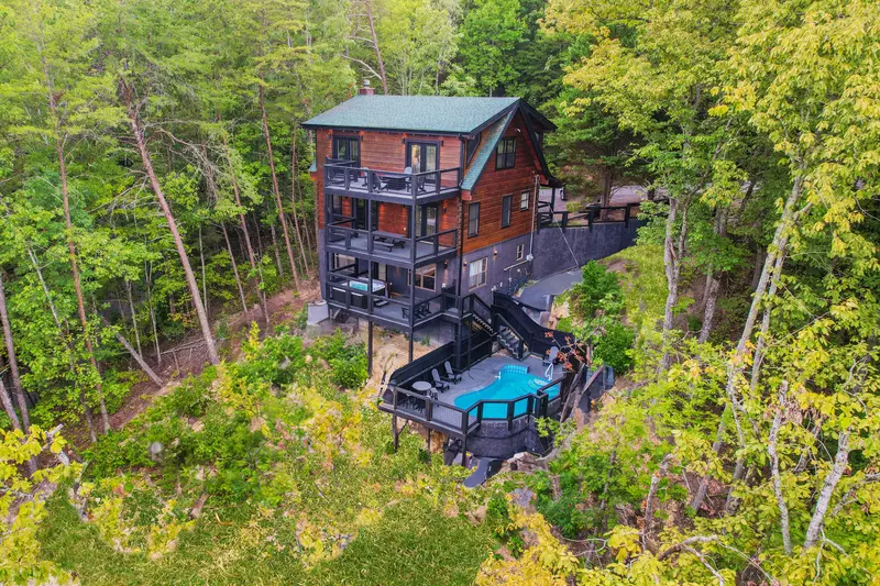 Mountaintop Island Views