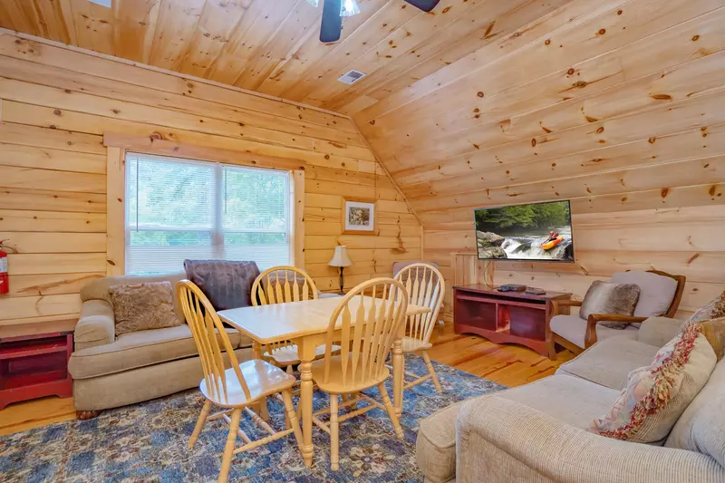 Keaton's Wild Animal Cabin