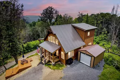 bear view retreat is one of the top Smoky Mountain cabins